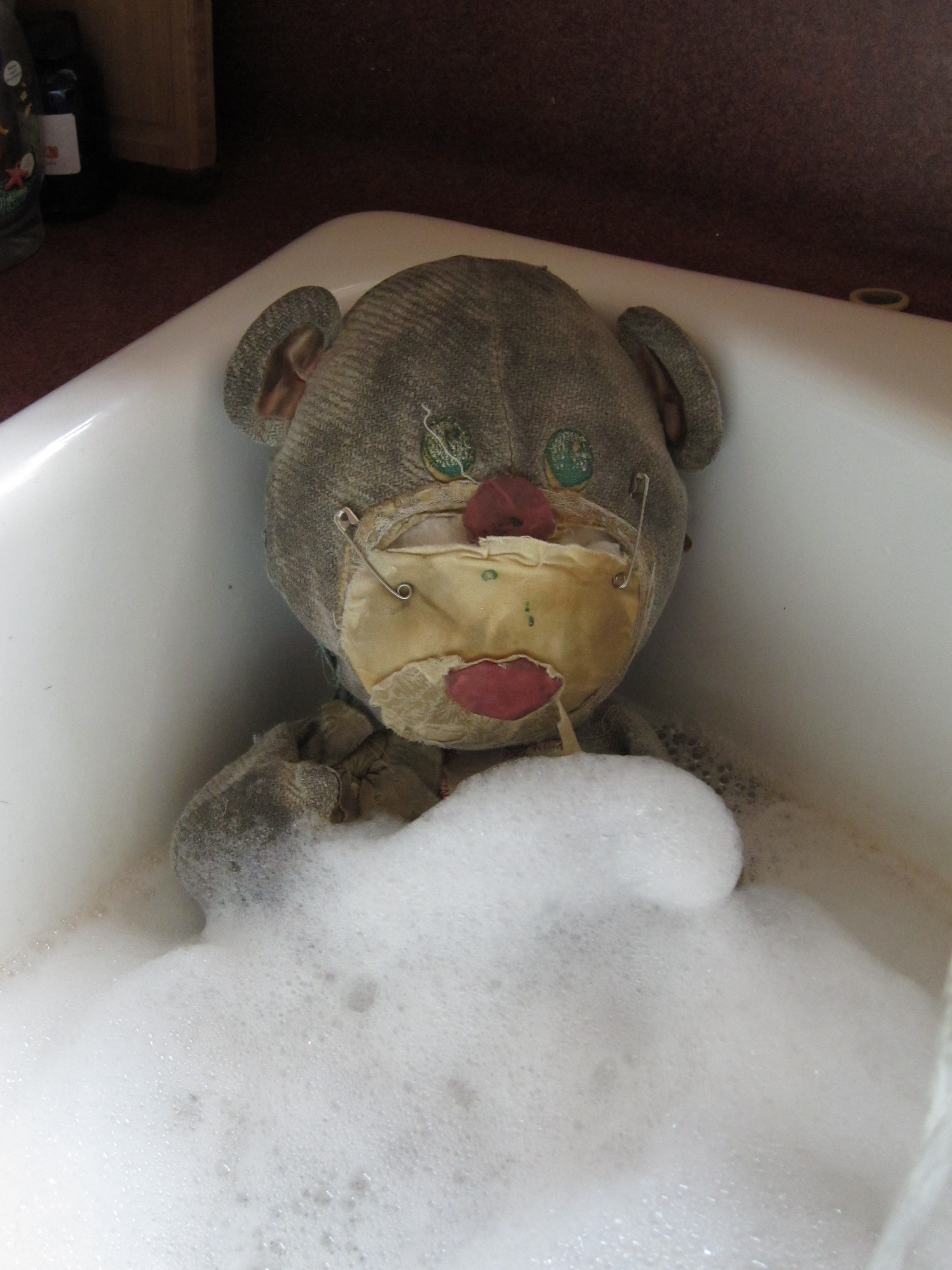 Fluffy in the Bath